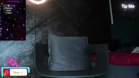 Snapshot of alecadrews_ chatting on March 2, 3:05 pm ALEC ANDREWS online show from March 2, 3:05 pm