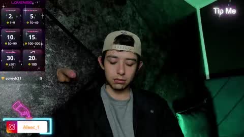 Snapshot of alecadrews_ chatting on March 10, 11:16 pm ALEC ANDREWS online show from March 10, 11:16 pm