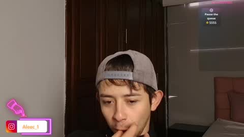 Snapshot of alecadrews_ chatting on September 17, 8:10 pm ALEC ANDREWS online show from September 17, 8:10 pm