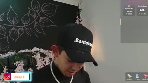 Snapshot of alecadrews_ chatting on November 11, 7:25 pm ALEC ANDREWS online show from November 11, 7:25 pm