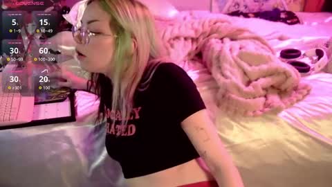 Aleena Che online show from March 1, 12:23 am