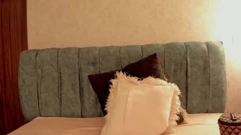 Aleera online show from March 7, 8:28 pm