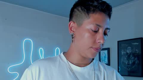 Alejandra online show from November 18, 11:59 pm