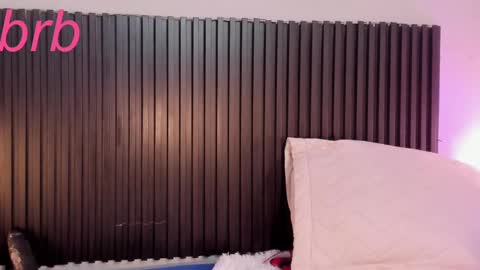 aleja__slav3 online show from February 27, 9:22 am