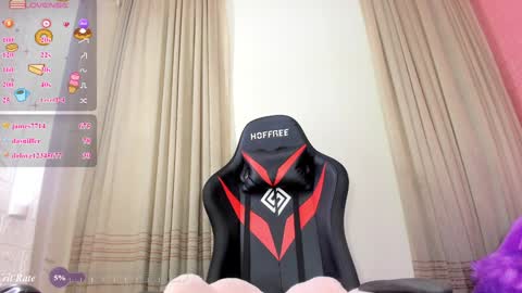 Aleja Hill online show from December 10, 7:05 am