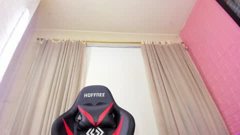 Aleja Hill online show from December 14, 4:45 am