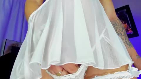 Alejandra online show from February 13, 1:12 am