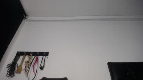 alejahornyx online show from December 2, 7:27 pm