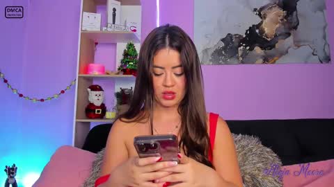 Aleja Moore online show from December 22, 7:42 pm