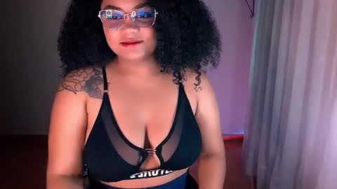 Alejandra  online show from December 21, 12:42 am