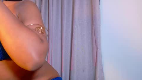 alejandra_dunn1 online show from May 12, 1:25 am