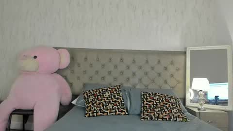 alejandra_marin_ online show from April 22, 2:47 am
