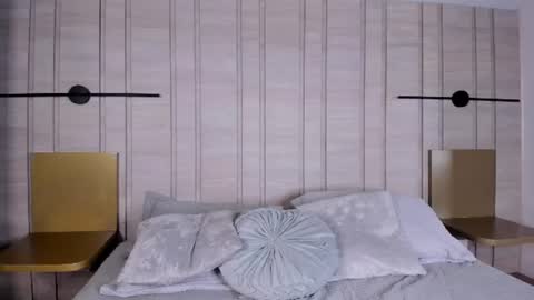 Snapshot of alejandra_marin_ chatting on June 10, 2:01 am alejandra_marin_ online show from June 10, 2:01 am