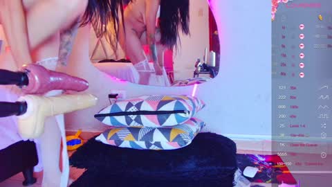 Snapshot of alejandra_martinss chatting on December 23, 10:33 pm alejandra martins online show from December 23, 10:33 pm