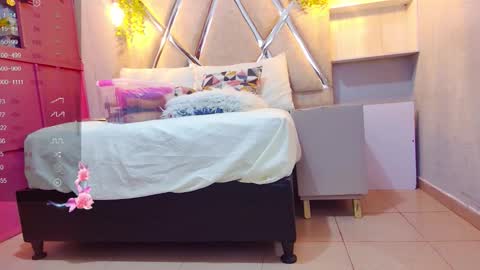 Snapshot of alejandra_martinss chatting on November 15, 3:04 am alejandra martins online show from November 15, 3:04 am