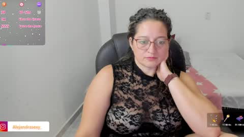 Snapshot of alejandra_milf_ chatting on May 22, 10:04 pm alejandra online show from May 22, 10:04 pm