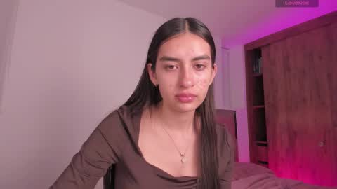 alejandraaa_ online show from November 14, 12:42 am