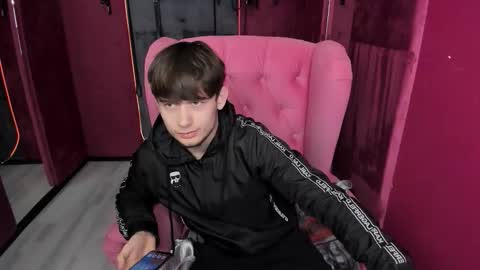 Alejandro online show from December 2, 5:57 am