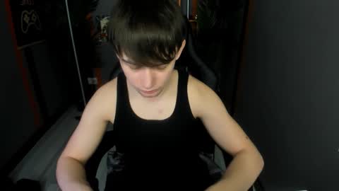 Snapshot of alejandro_ellias chatting on February 1, 8:40 pm Alejandro online show from February 1, 8:40 pm