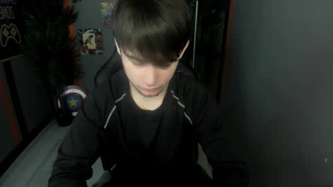 Snapshot of alejandro_ellias chatting on February 22, 8:24 am Alejandro online show from February 22, 8:24 am