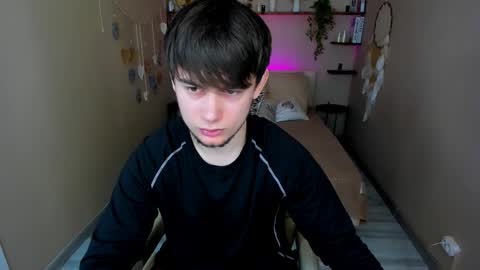 Snapshot of alejandro_ellias chatting on February 28, 10:49 am Alejandro online show from February 28, 10:49 am