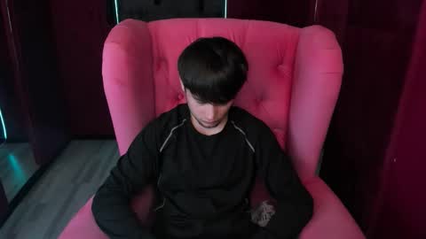 Snapshot of alejandro_ellias chatting on March 3, 10:21 am Alejandro online show from March 3, 10:21 am