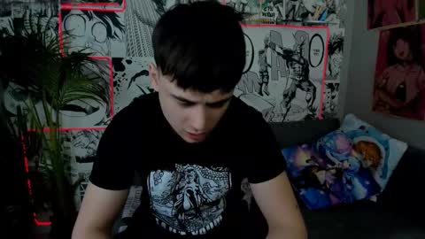 Snapshot of alejandro_ellias chatting on March 12, 10:43 am Alejandro online show from March 12, 10:43 am