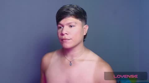 Snapshot of alejandro_vt chatting on October 25, 6:02 pm Alejandro G online show from October 25, 6:02 pm