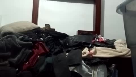 Snapshot of alejandrochao84 chatting on October 27, 10:19 am alejandrochao84 online show from October 27, 10:19 am