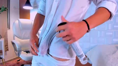 Alejo  online show from February 11, 11:44 pm