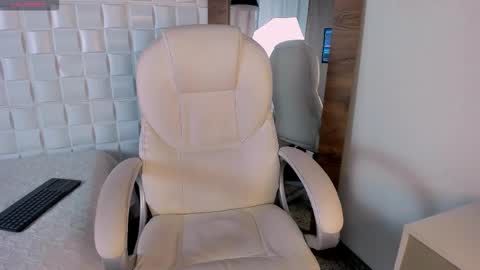 Alejo  online show from October 13, 9:26 pm