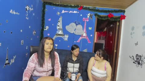 zoe and Kataleya online show from January 28, 12:22 pm