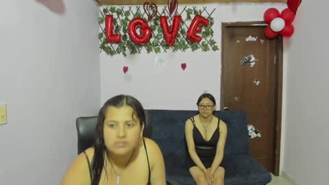 zoe and Kataleya online show from February 21, 1:00 pm