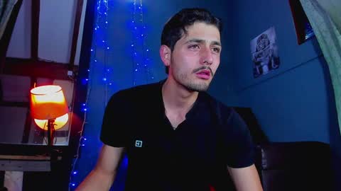 alejo_323__ online show from February 8, 3:52 am