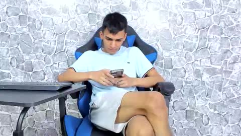 alejo peverell online show from February 25, 7:01 pm