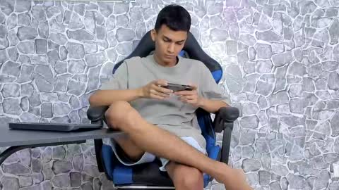 alejo peverell online show from May 25, 7:09 pm