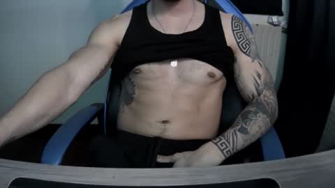 Snapshot of alejoduarte16 chatting on March 24, 2:00 pm alejoduarte16 online show from March 24, 2:00 pm