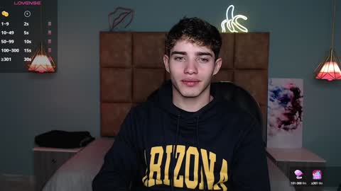 ALejoo Saenz online show from December 3, 5:55 pm