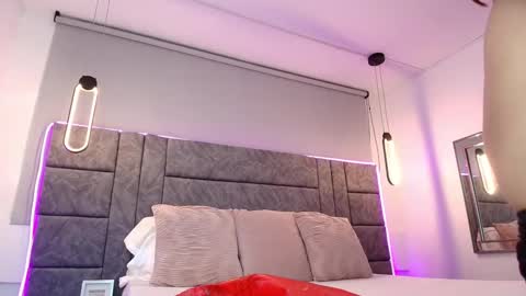 Snapshot of aleka_williams_ chatting on September 25, 1:26 pm aleka_williams_ online show from September 25, 1:26 pm