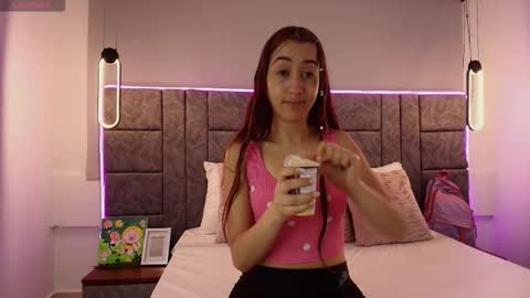 Snapshot of aleka_williams_ chatting on October 15, 11:27 pm aleka_williams_ online show from October 15, 11:27 pm