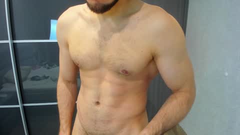 aleks_brown online show from February 1, 3:18 pm