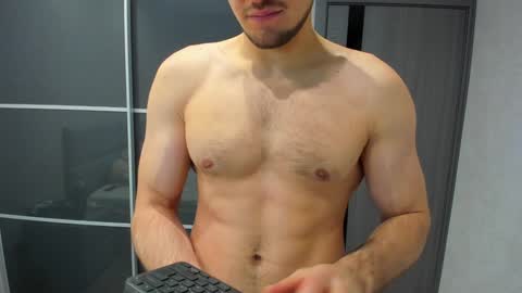 aleks_brown online show from February 8, 12:06 pm