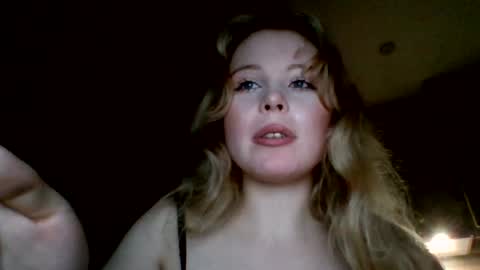 Snapshot of aleksa_angel chatting on June 13, 5:55 pm aleksa angel online show from June 13, 5:55 pm