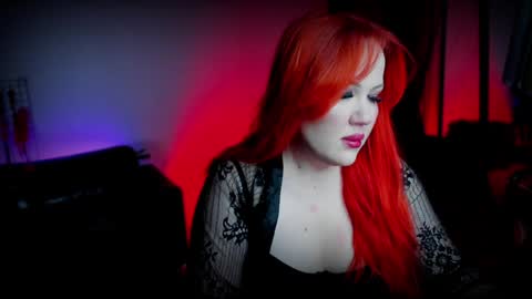 Snapshot of aleksafoxy chatting on January 16, 1:06 am Aleksa online show from January 16, 1:06 am