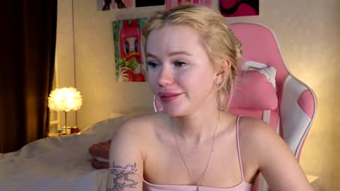 Lexi online show from December 29, 11:40 am