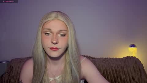 ALENA  INDEPENDENT MODEL online show from March 28, 4:23 am