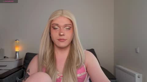 ALENA  INDEPENDENT MODEL online show from April 10, 2:33 pm