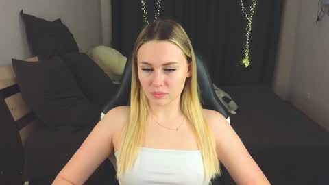 Alena online show from January 23, 4:26 pm