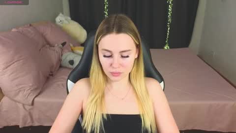 Alena online show from February 11, 4:24 pm