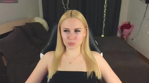 Alena online show from February 21, 2:16 pm